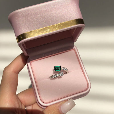 Korean-style Diamond Jewelry Ring Exquisite